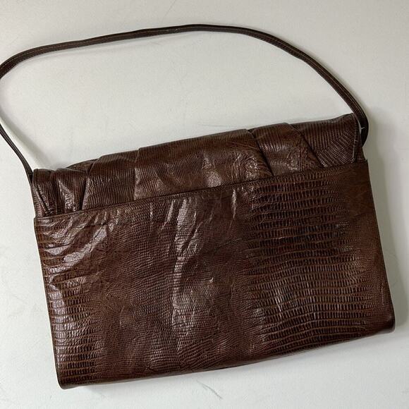 Vintage 70s Shari leather envelope style brown shoulder bag - Picture 2 of 10
